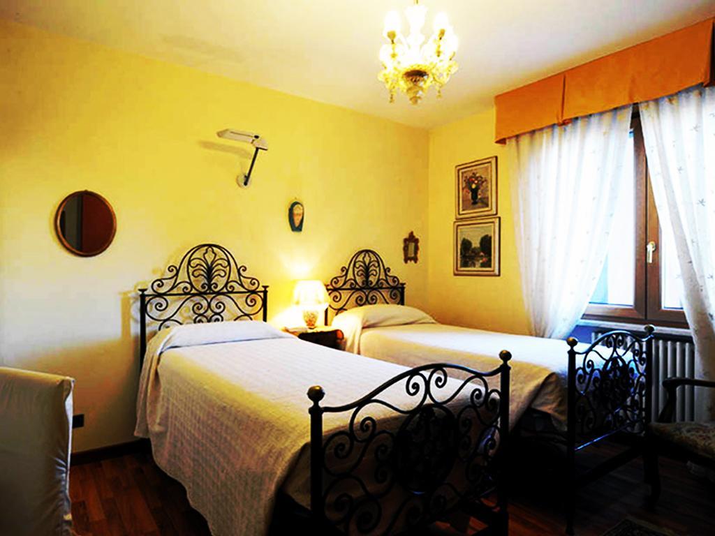B&B Poesia Verona Cameră foto
